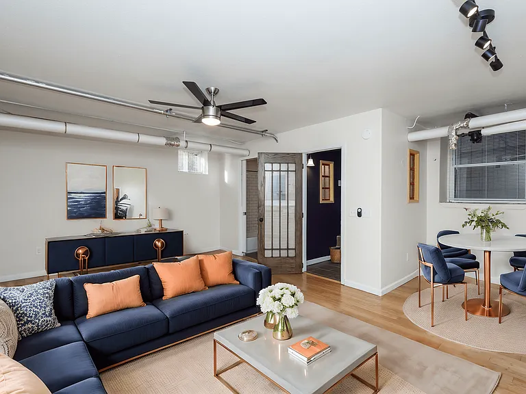 Wolcott Apartments — Photo 10
