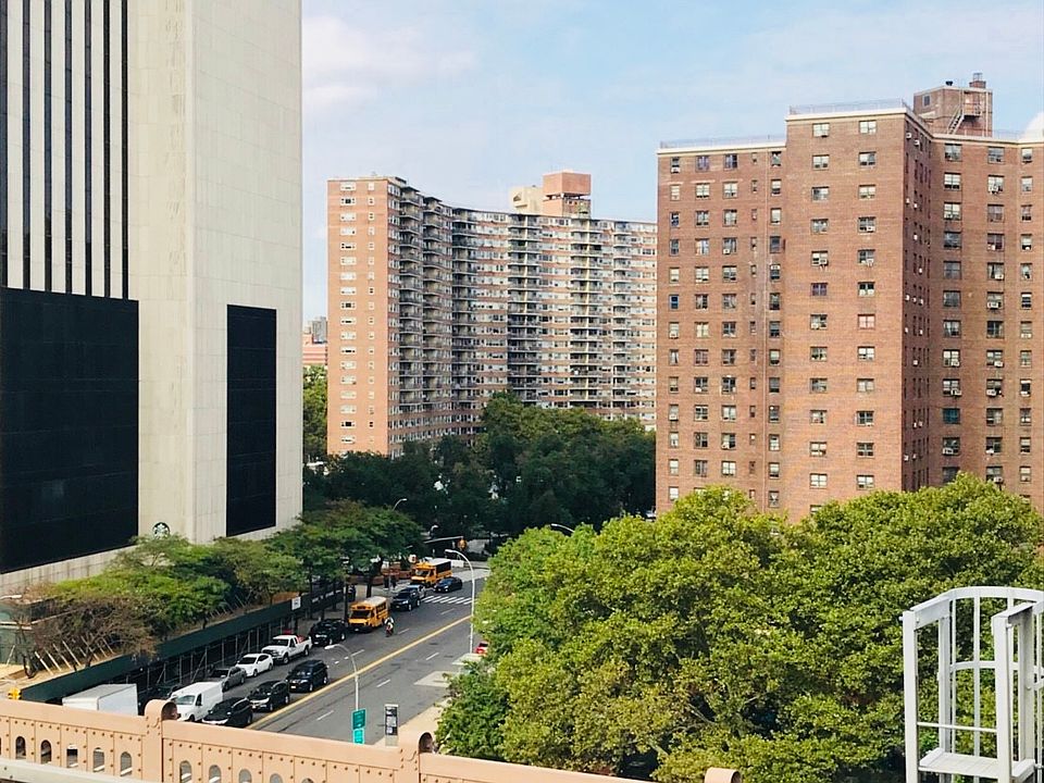 1st image of 165 Park Row #5F