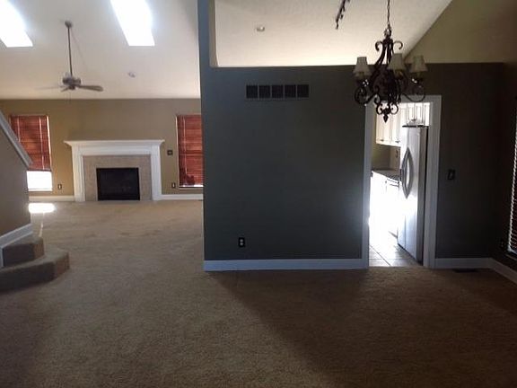 5th image of 4391 Meadowbrook Ln