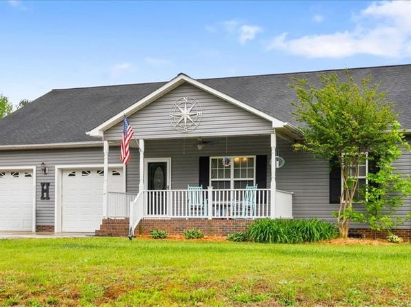 215 Silverwood Ln, Lexington, NC 27292