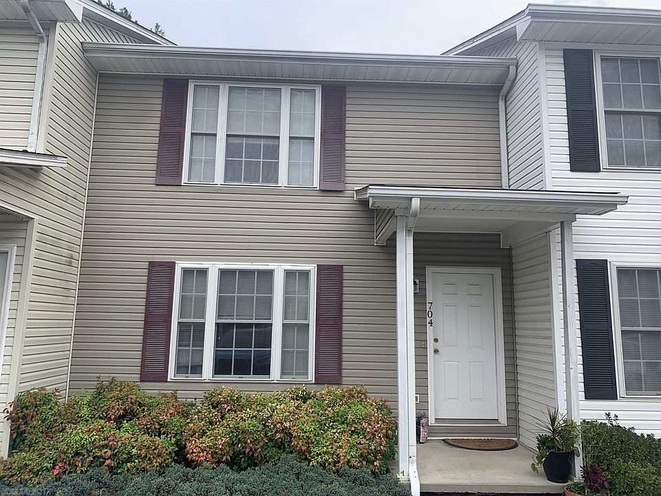 1st image of 704 Park St
