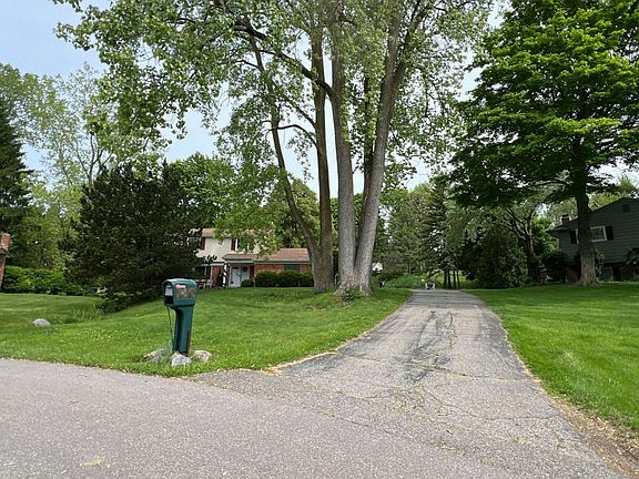 2nd image of 2372 Arizona Ct