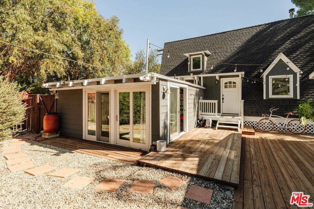 21316 Hillside Dr, Topanga, CA - View 3