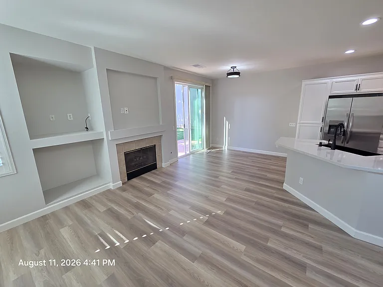 1103 Calle Tesoro — Photo 3