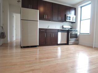 2325 30th Ave FL 2, Astoria, NY 11102