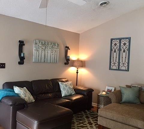 3rd image of 1207 Greenwich Dr
