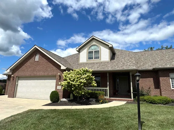 5210 W Stone Bridge Dr, Muncie, IN 47304