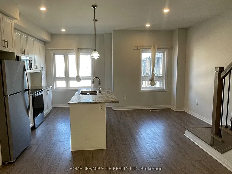 51 Sparrow Ave #20 — Photo 9