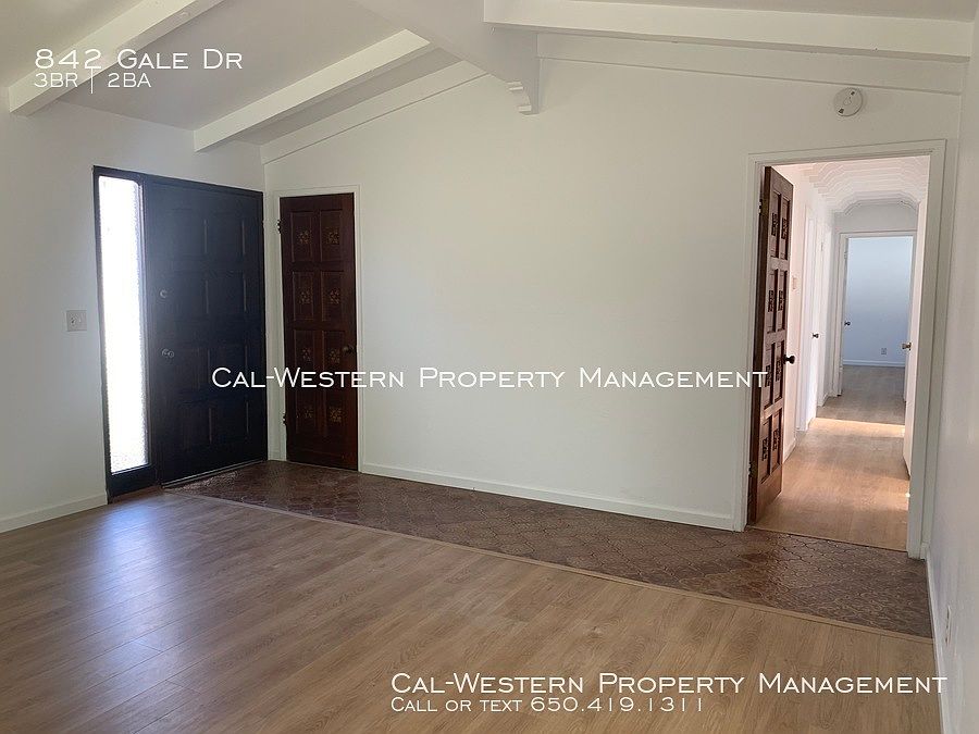 1st image of 842 Gale Dr