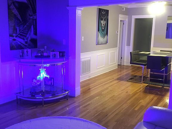 Living room/dining room