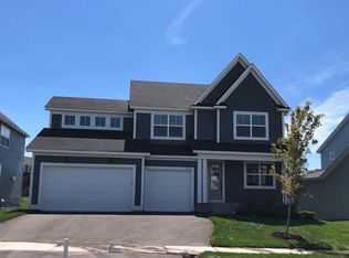 11097 Kingsview Ln N, Osseo, MN 55369