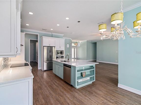 5th image of 46 Live Oak Ln