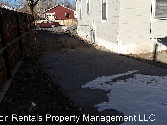 3rd image of 1023 E Lincoln Ave