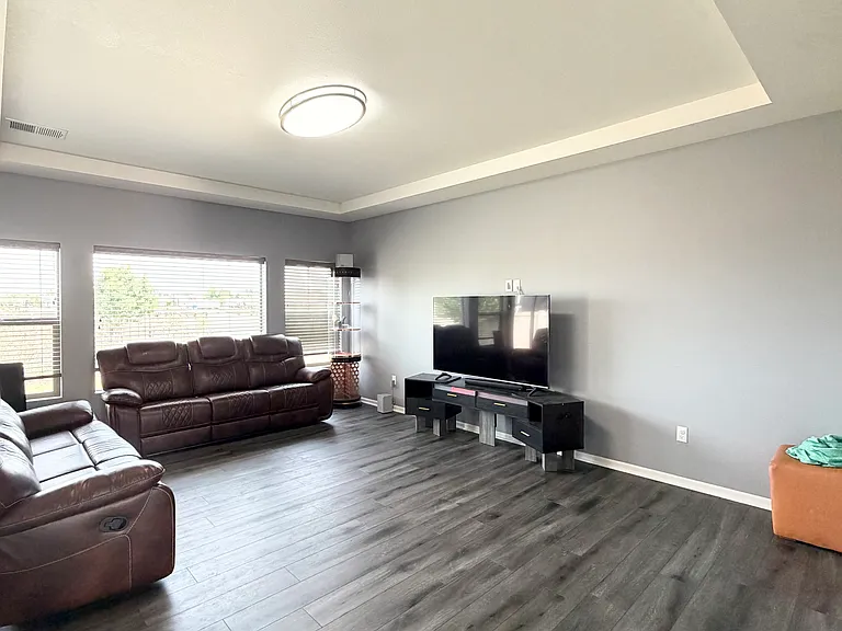 4592 Walden Way — Photo 6