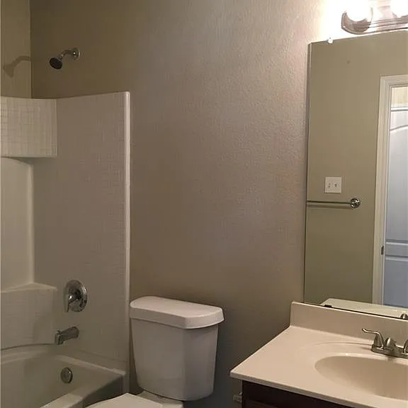 8320 Autumn Creek Trl — Photo 16