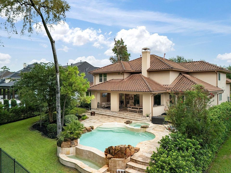 1st image of 39 Pondera Point Dr