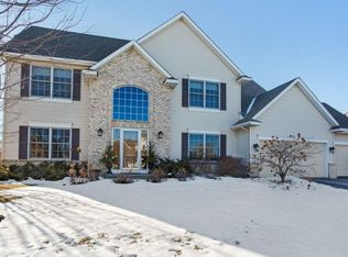 17791 Hydrangea Ln, Lakeville, MN 55044