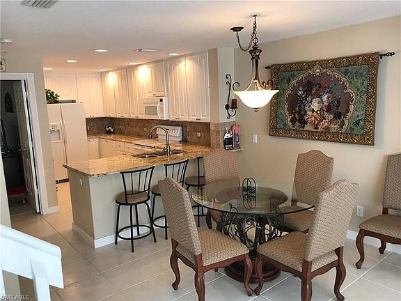 3rd image of 29112 Alessandria Cir