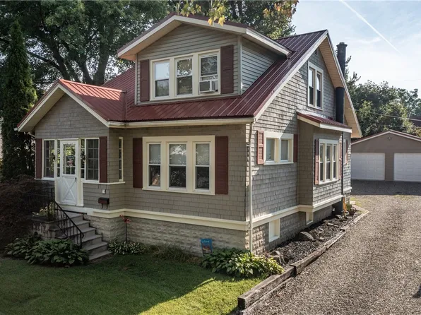 79 Wick Ave, Hermitage, PA 16148