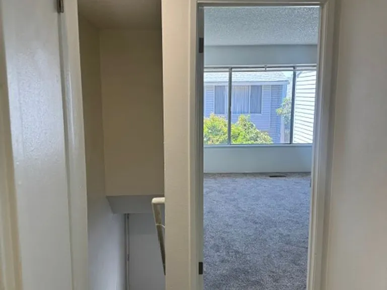 2000 Brookhurst St #27 — Photo 12