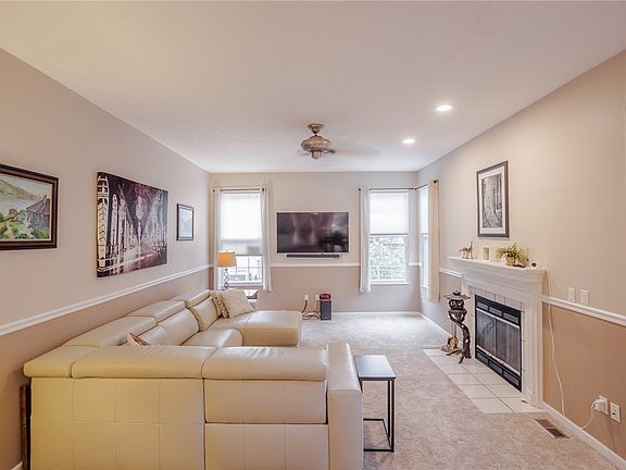4th image of 105 Cold Springs Ct