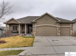 19348 G St, Omaha, NE 68135