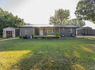 21816 Highway C, Belle, MO 65013