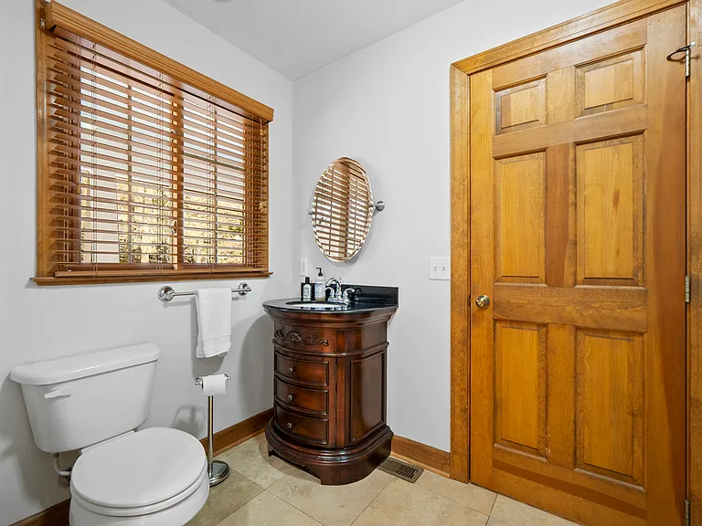 1464 Palisades Rd — Photo 10