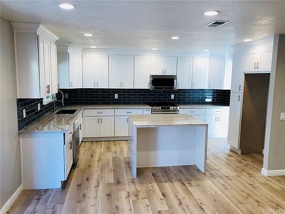 3rd image of 437 Heidelburg Ln