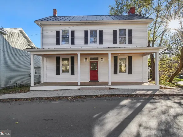 203 Water St, Edinburg, VA 22824