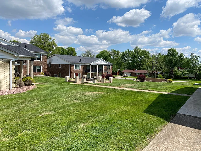 217 Anderson Ln #G — Photo 15
