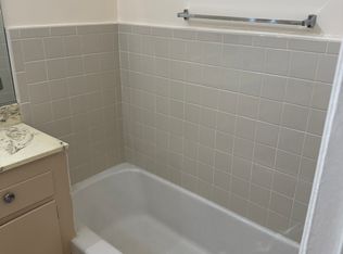 217 S Arnaz Dr APT 208, Beverly Hills, CA 90211