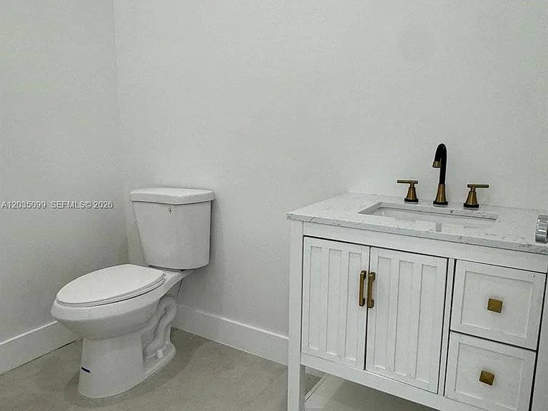 4028 SW 49th Ct — Photo 16