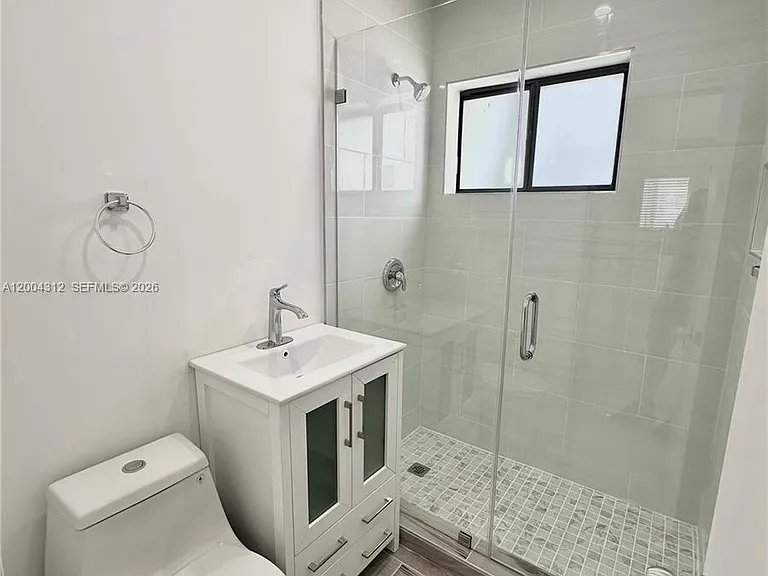 551 SW 57th Ave #1 — Photo 13