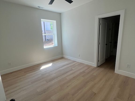 5th image of 1809 Liberia St