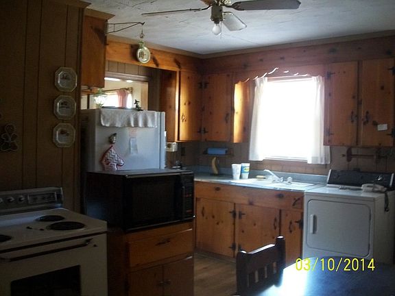 5th image of 262 W Wood St