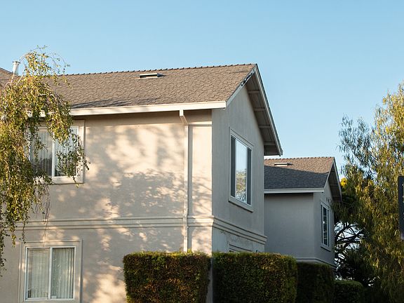4th image of 1501 E 3rd Ave APT 4