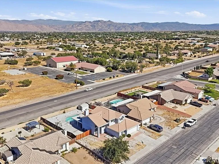 8541 Dove Creek Trl — Photo 40