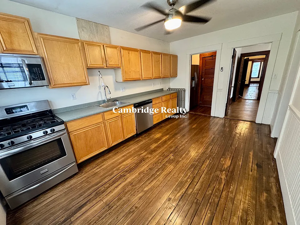 9 Fairfield St #1T