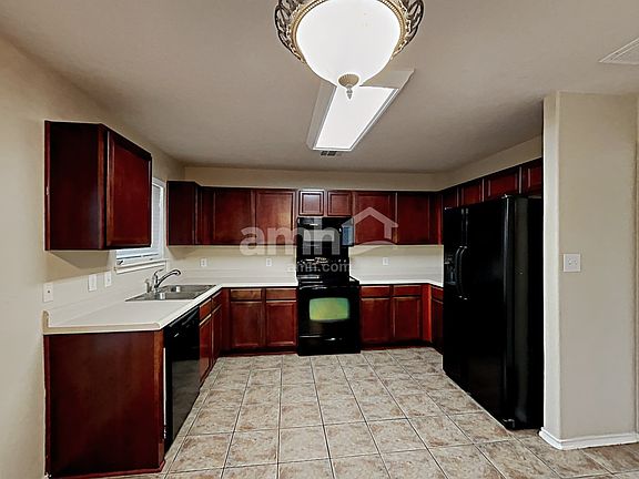 3rd image of 278 Val Verde Dr