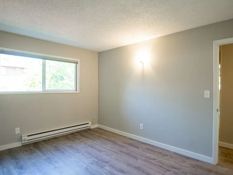 4151 SE 37th Ave #1 — Photo 11