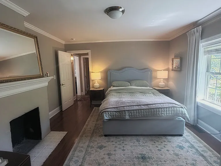 402 Pershing Rd — Photo 10