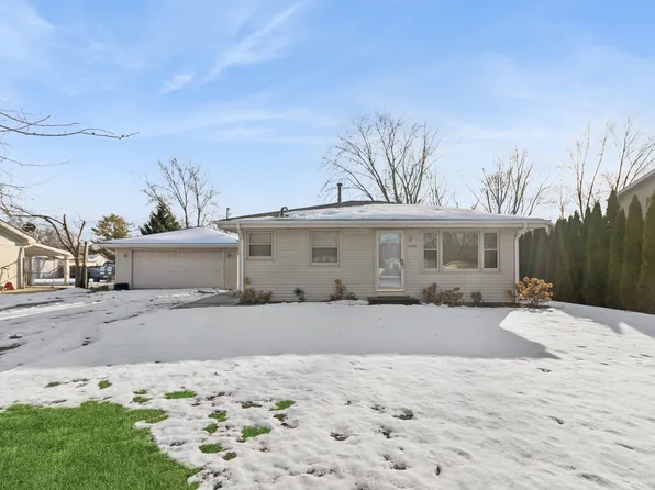 2420 Pecan St, Joliet, IL 60435