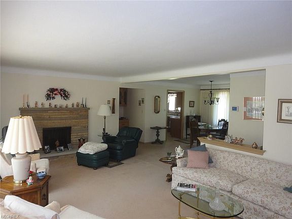 2nd image of 817 Twilight Dr
