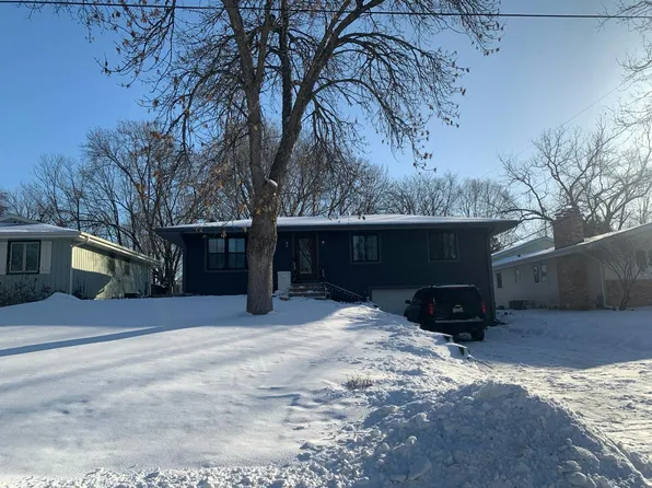 755 Grant St, Excelsior, MN 55331