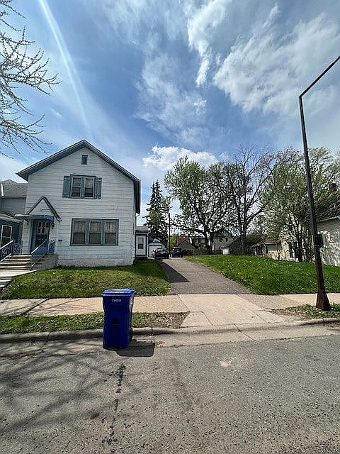 1st image of 401 Sinnen St