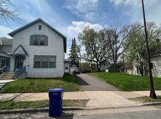 401 Sinnen St, Saint Paul, MN 55106