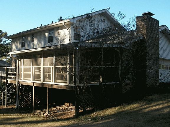 2nd image of 841 Sugar Creek Dr SE