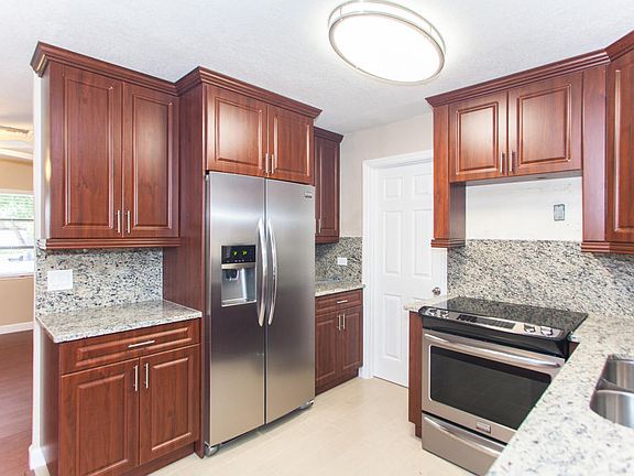 680 Crocus Ct-706.jpg