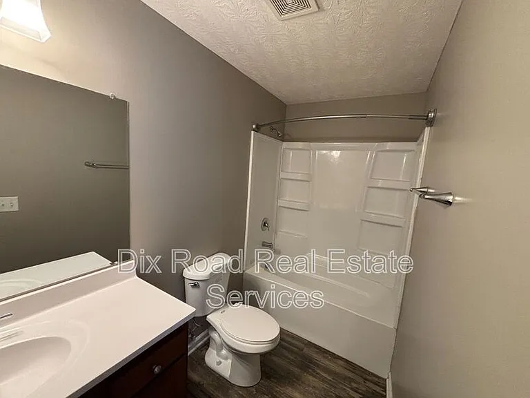 794 Carriage Hill Ln — Photo 15
